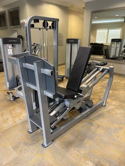 Life Fitness Pro 2 Select Leg Press LAST ONE! Near Mint