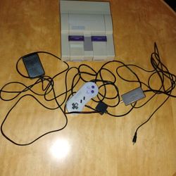 Super Nintendo SNES Game Console 1 Controller And Wires 