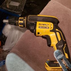 Dewalt Screw Gun