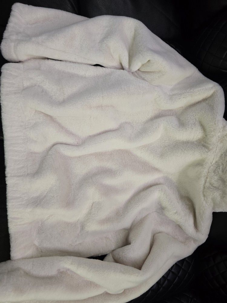 Girl's SO jacket size 14plus used in great condition