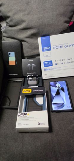 Samsung Galaxy S24 Ultra w/ buds 3 Pro