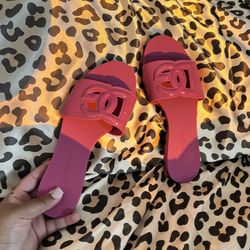 Pink Dolce&Gabbana sandals