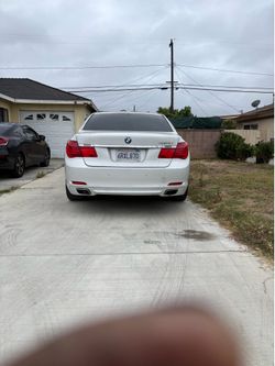 2011 BMW 750i