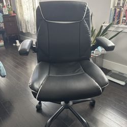 Black Office/ Gaming Chair 