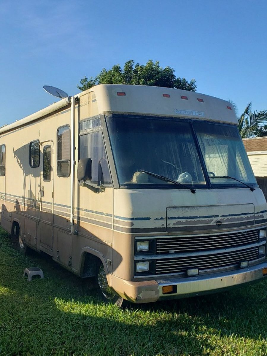 1989 Winnebago Super Chief
