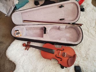 1/2 Size Violin with Case and Accessories