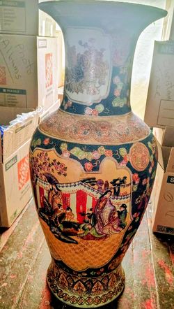 Large Hand-Painted Japanese Satsuma-Style Porcelain Floor Vase