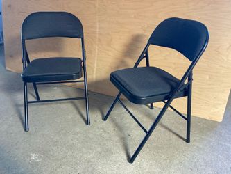 2 Padded Folding Chairs – Black – Excellent Condition