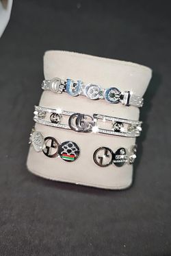 Pulseras  Ásero Inoxidable Muy Bonitas Y Elegantes  40 Cada Una 