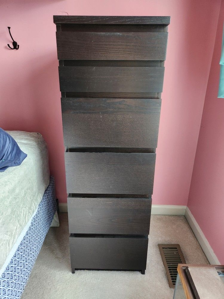 Black Chest Of Drawers With Mirror