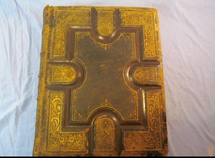 1875 LEATHER HOLMAN COMPREHENSIVE BIBLE DICTIONARY OLD & NEW TESTAMENT 1700 ILLUSTRATIONS
