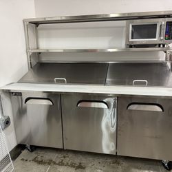 Mega Top Sandwich Prep Table 72”