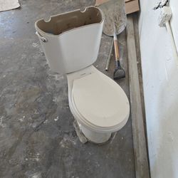 Free Toilet Missing Tank Cover