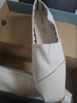 Womens toms bundle