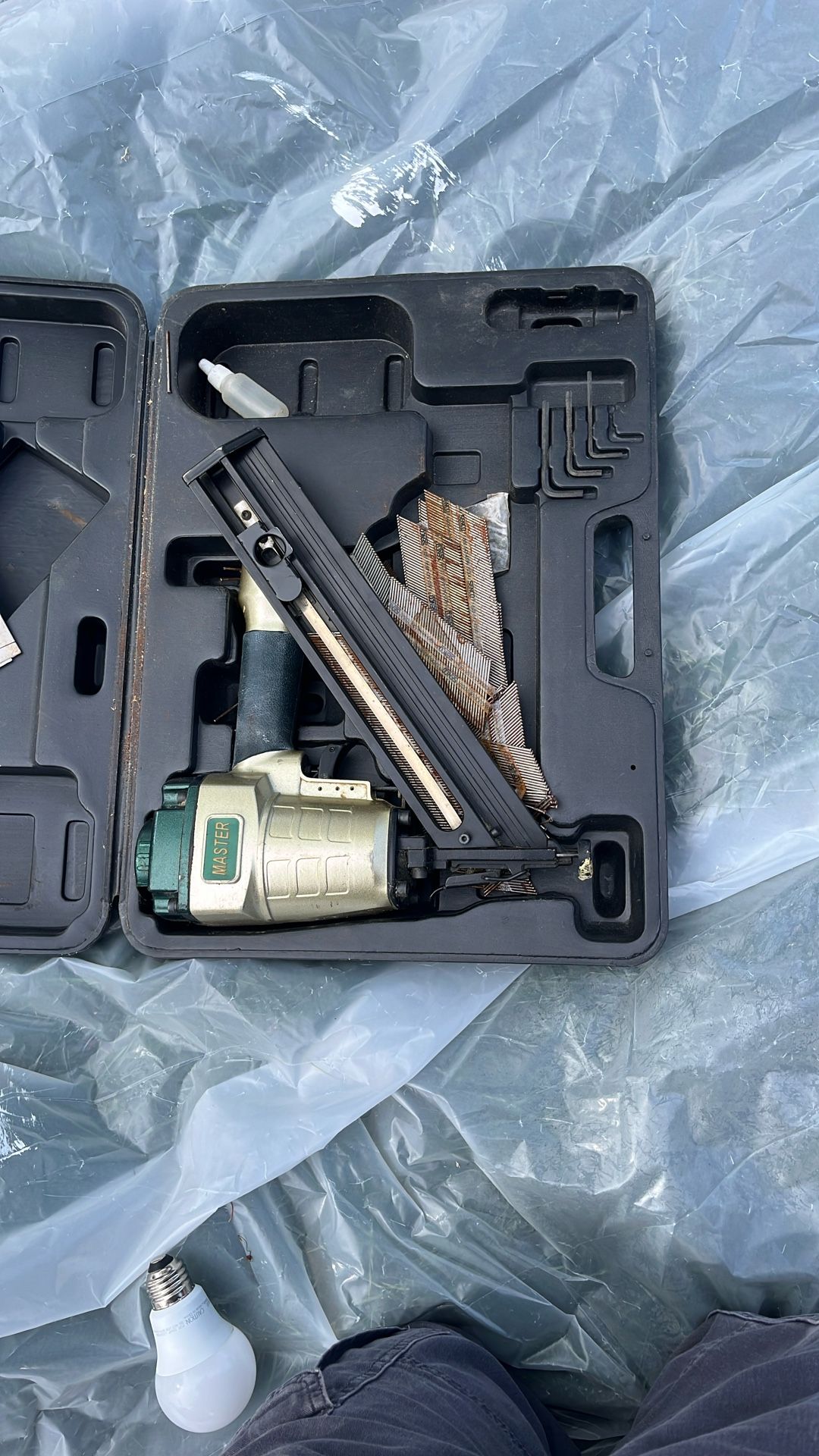 Master Nail Gun