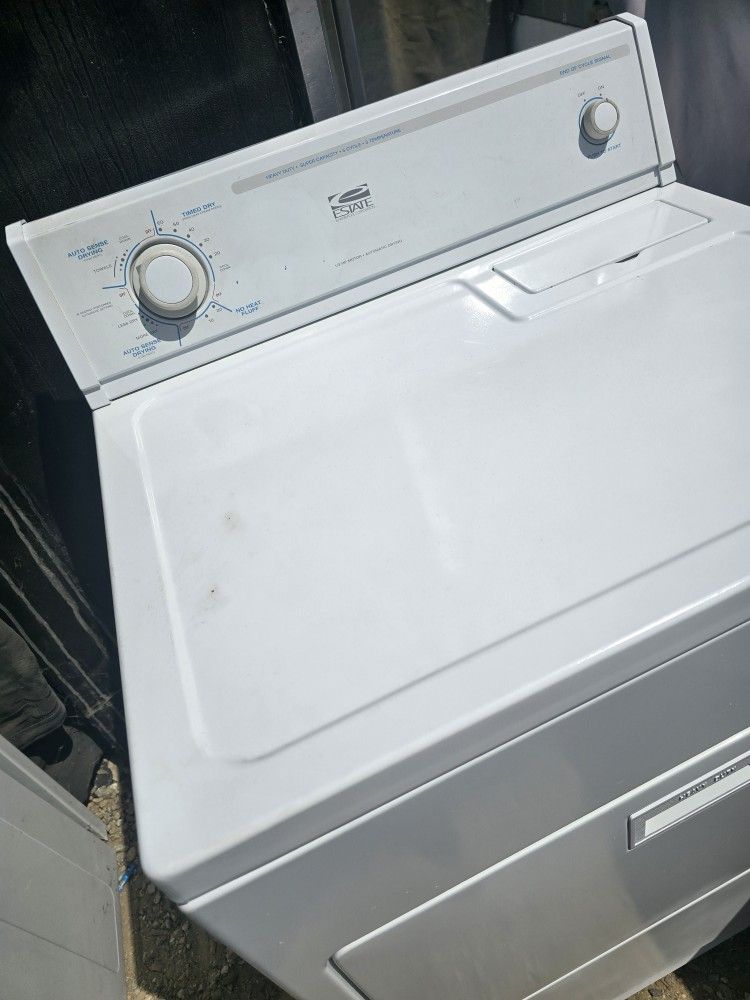 State Gas Dryer By Whirlpool Super Capacity And Heavy Duty Works Excellent
