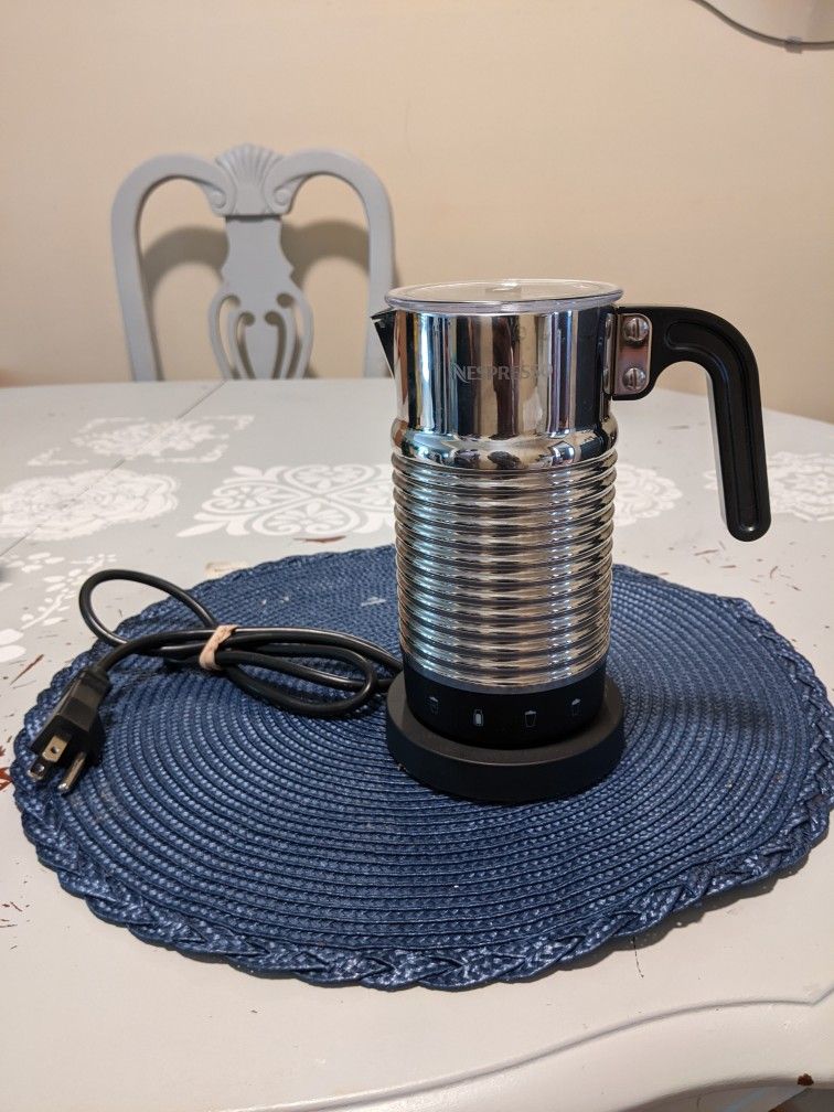 Nespresso Aeroccino 4 Milk Frother, Chrome