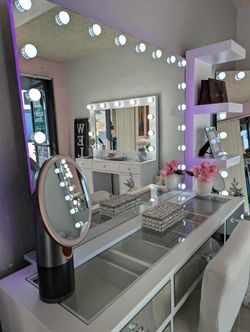 Vanity with Bluetooth 