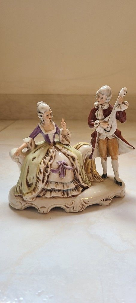 Romanian fine porcelain figurine
