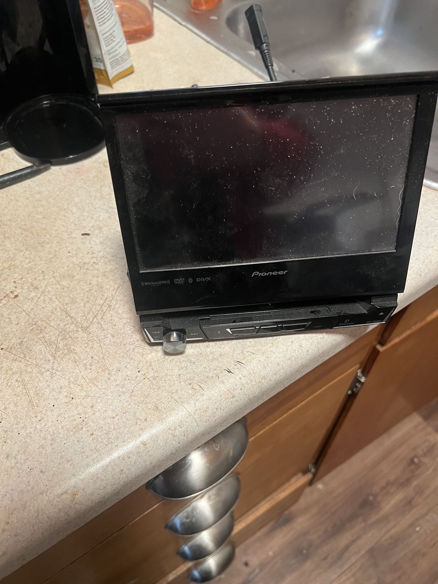 Pioneer Touch Screen Radio