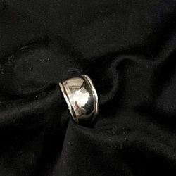 James Avery Retired Engraveable Band Ring