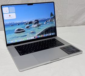 Apple MacBook Pro 16" 2023 18GB Ram 512GB SSD M3 Pro 61 Cycle Count MRW43LL/A