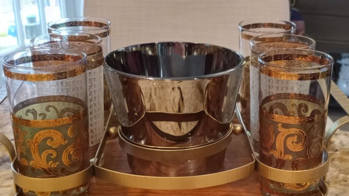 Vintage Glassware with Caddy