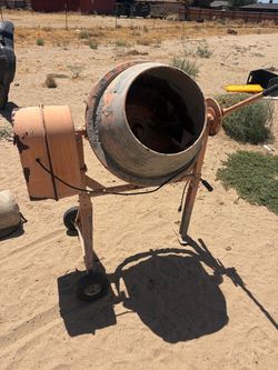 Concrete mixer