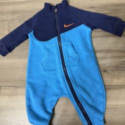 Nike Baby Outfit Size 3 Months 