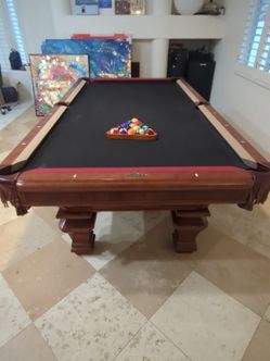 Brunswick 8ft Pool Table w/ seating