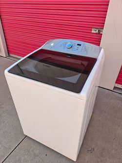 Like New condition Kenmore Washer