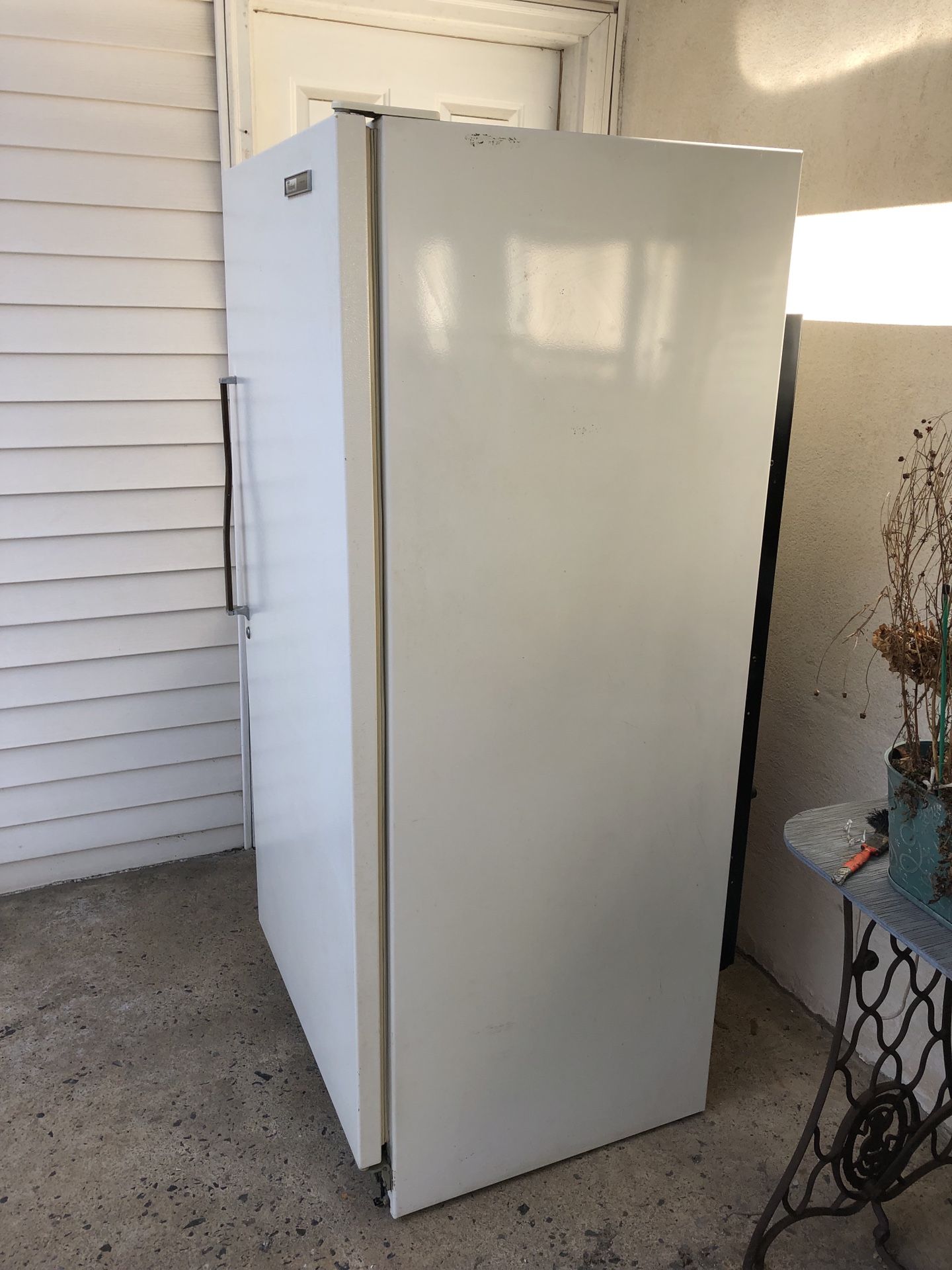 Whirlpool Locking Upright Freezer 16 cu ft 100 OBO Model EEV 161F located in Bally PA for Sale