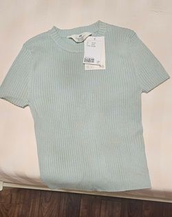 H&M girls shirt