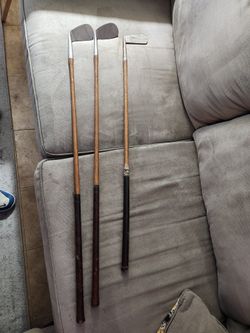 Vintage Hickory Wood Golf Clubs