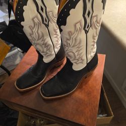 Cowgirl Boots Size 9