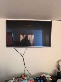 SAMSUNG PLASMA PN64F8500 SMART TV.