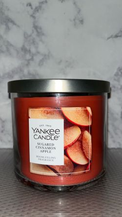 Brand NEW! 🕯️   Yankee Candle 3 Wick 14.5oz - sugared cinnamon apple(((PENDING PICK UP)))