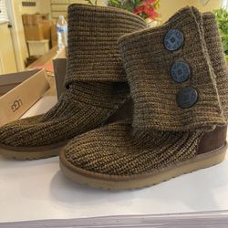 Sweater Ugg’s Size 7