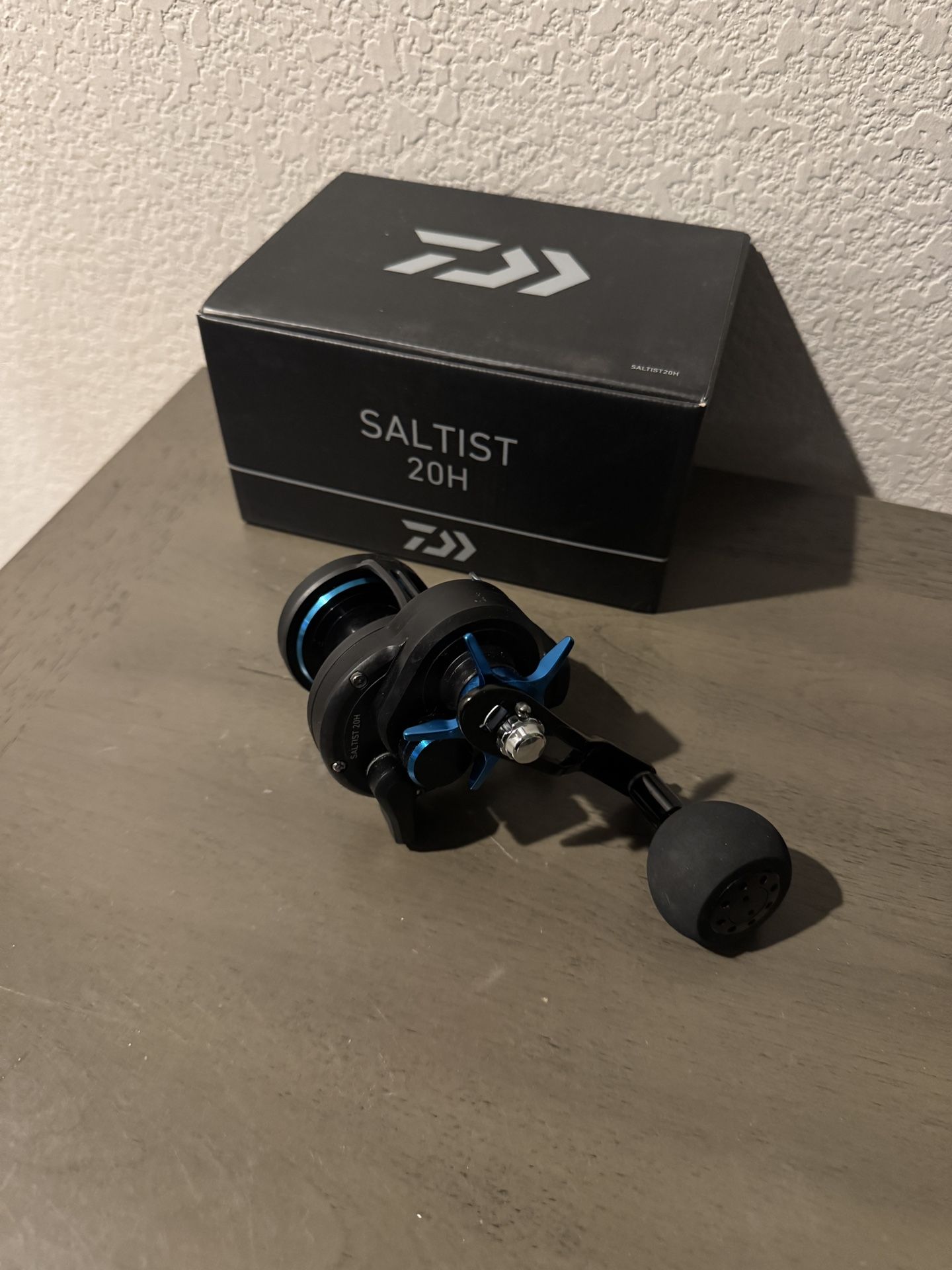 220$ Daiwa 20H Salt Water Star Drag Fishing Reel. Like New.
