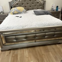 Slit king Adjustable Beds Room Set With Dresser Night Stands A