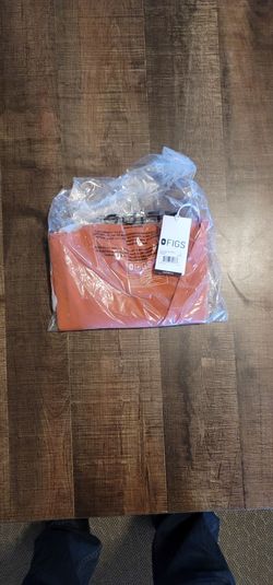 Figs scrubs brand new