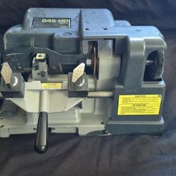 ILCO 045 HD Manual key Cutting Machine