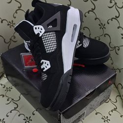 Jordan 4 Retro 
