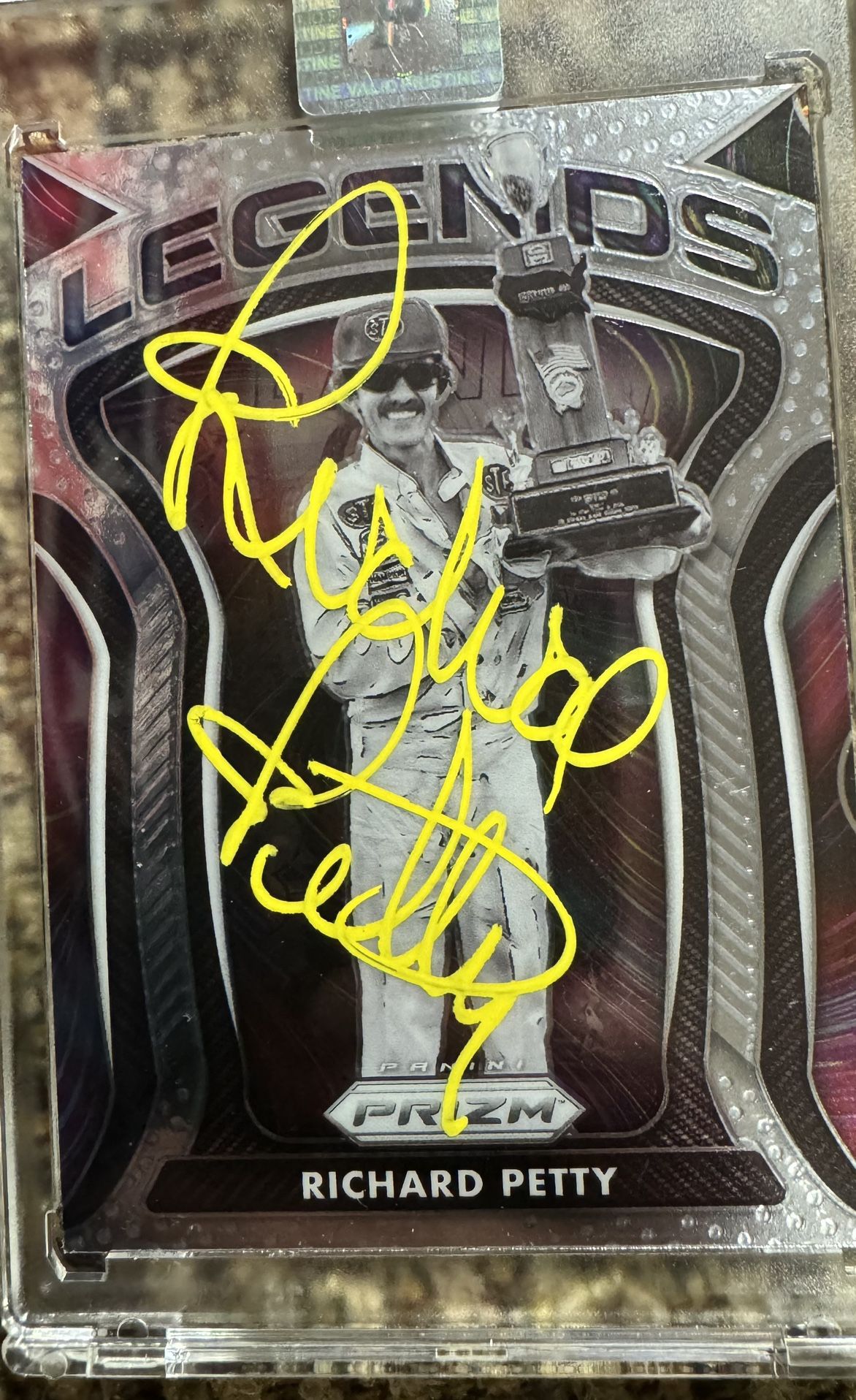 Richard Petty Signed trading Card