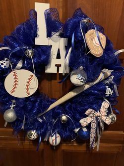 Decoration for door dodgers fan’s wreath