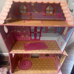 Doll House/ Bookshelf 