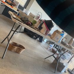 Elegant Center Piece W/ Mirror For 3D Effect 