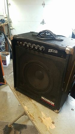 Washburn Guitar/Bass dual input 25W practice amp.