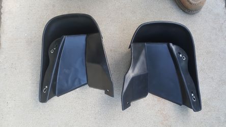 Rear mud guards