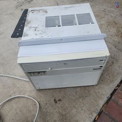 Danny Window Air Conditioner 